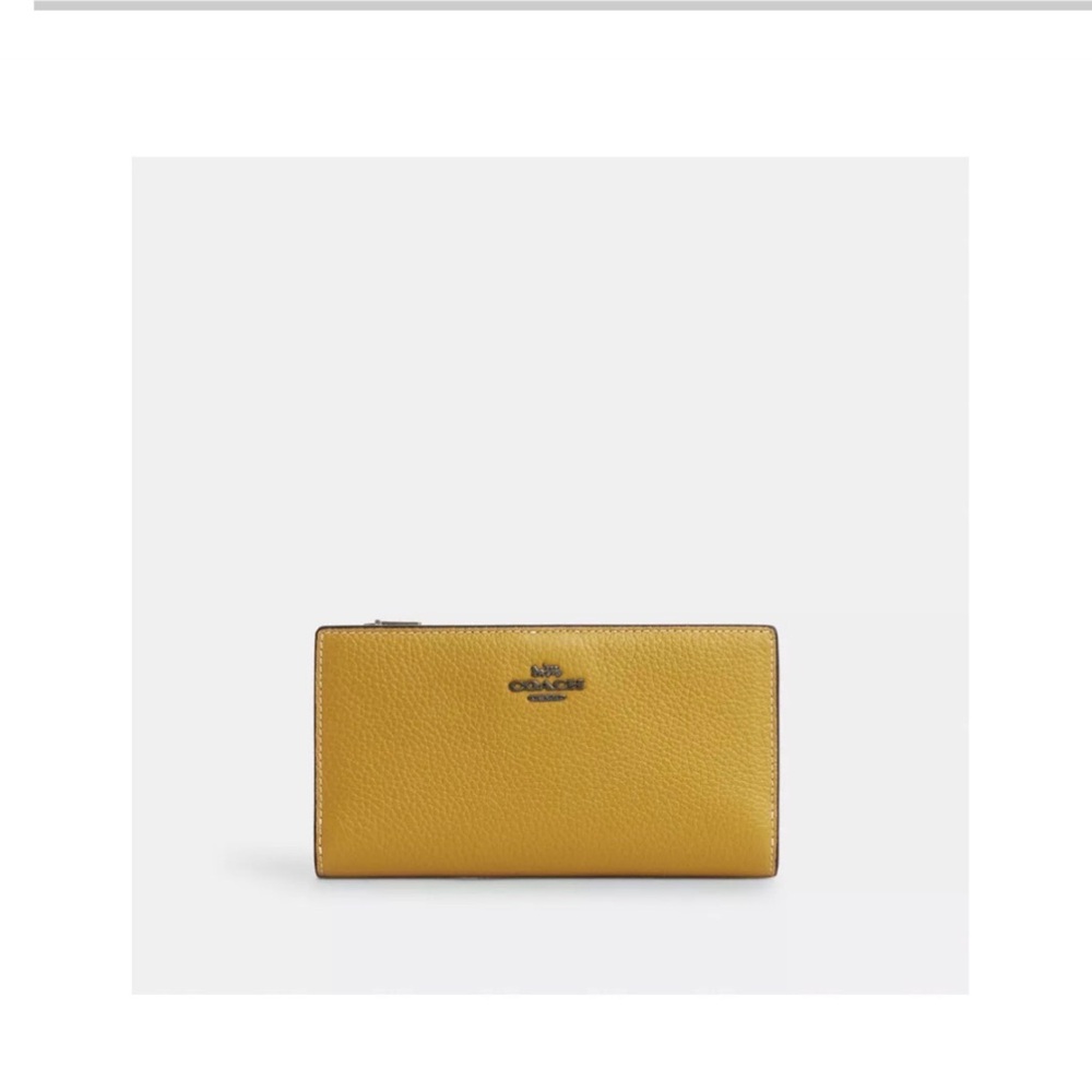 NWT Coach slim zip Leather Wallet